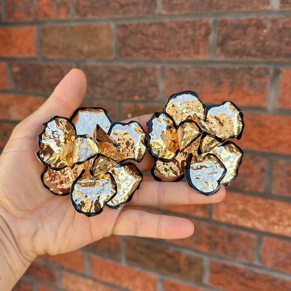 Zara Gold Metal Flower Earrings - Picture 5 of 17